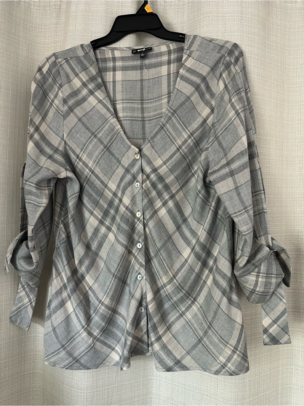 B collection by Bobeau Grey Plaid Button-Front light flannel Women’s top Large